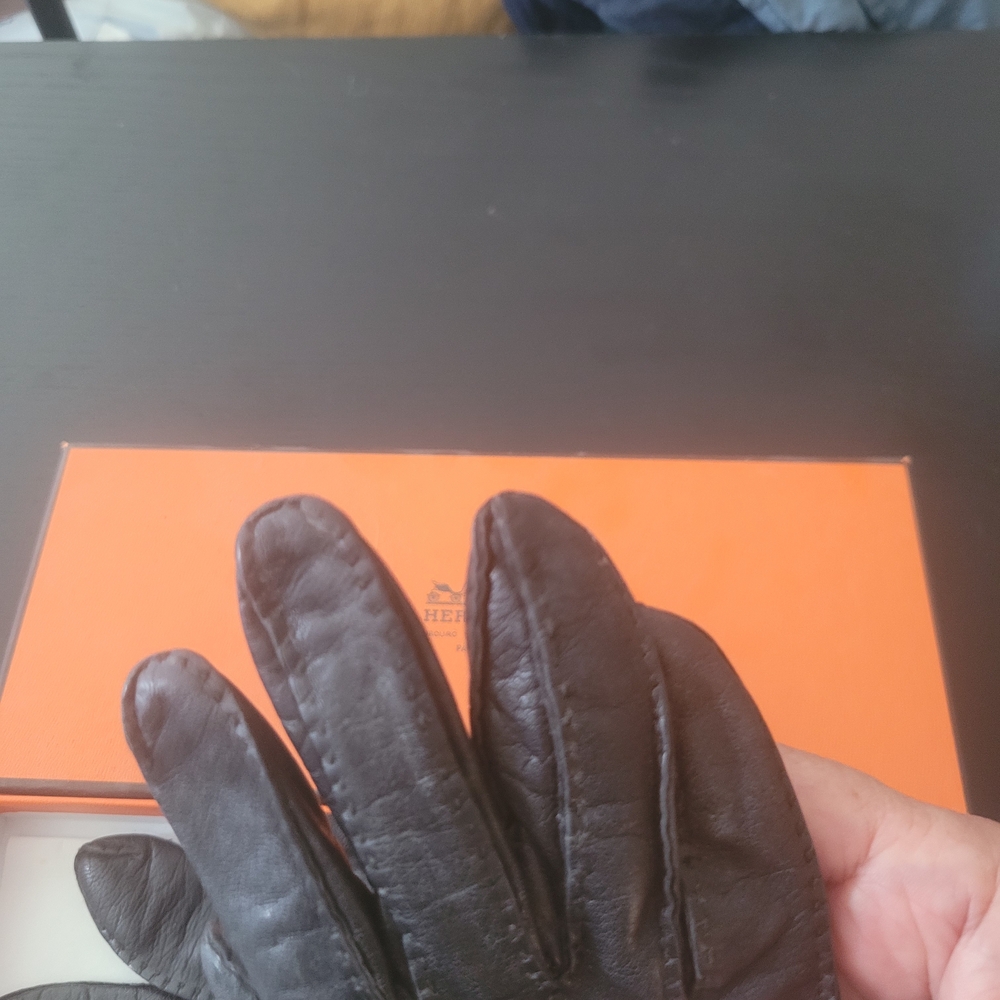 Hermes Black Leather Gloves - Picture 7 of 9